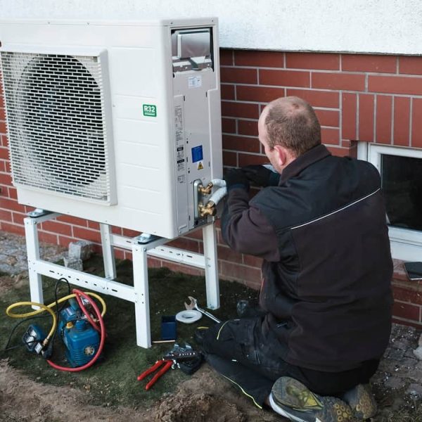 heat-pump-installation1